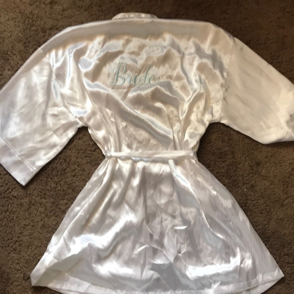 Bride Robe - Picture 2 of 4
